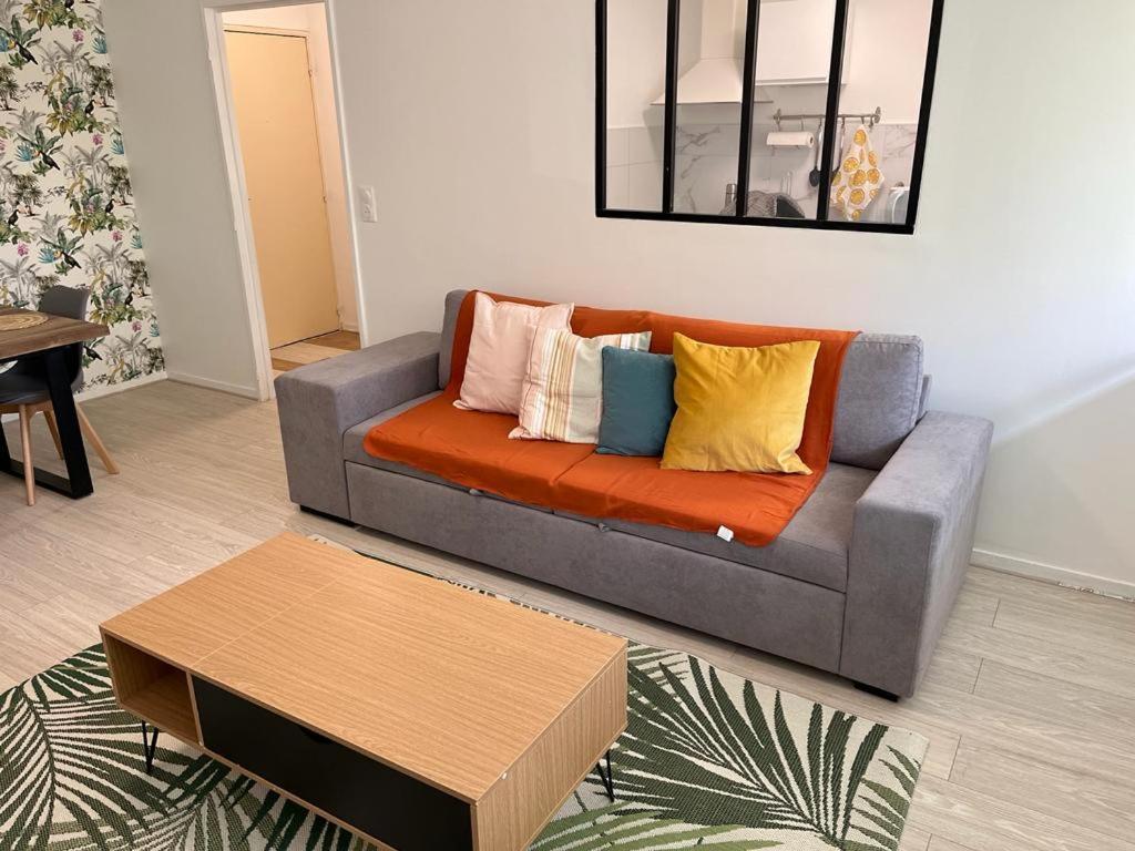 Appartement Le Rousseau Metz Avec Parking Gratuit Exteriör bild